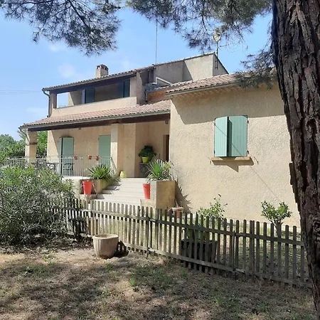 Appartement Avec Grand Jardin Et Parking, Uzès Esterno foto