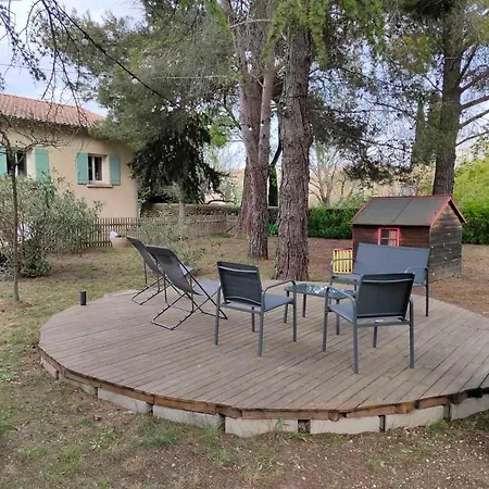 Appartement Avec Grand Jardin Et Parking, Uzès Esterno foto